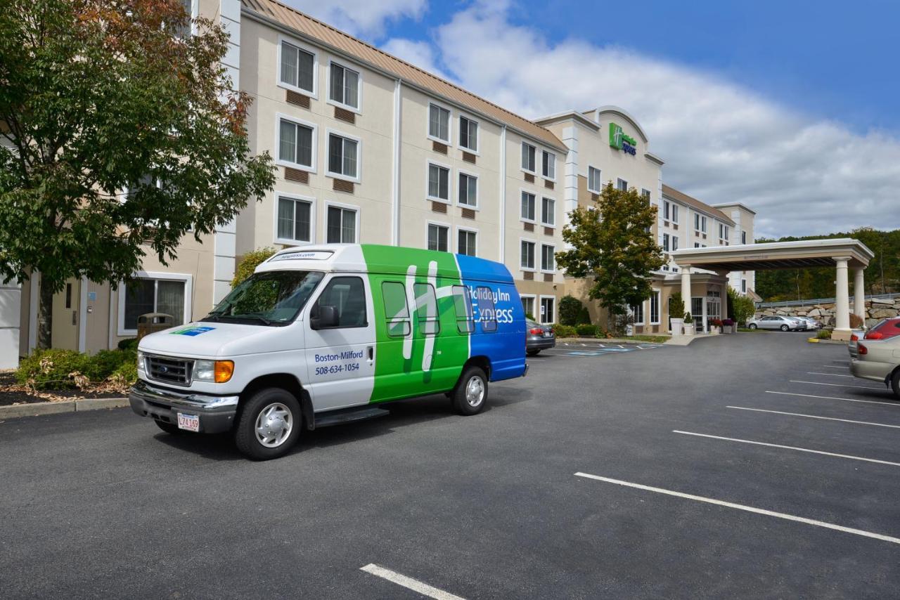 Holiday Inn Express Boston-Milford By Ihg Exteriér fotografie