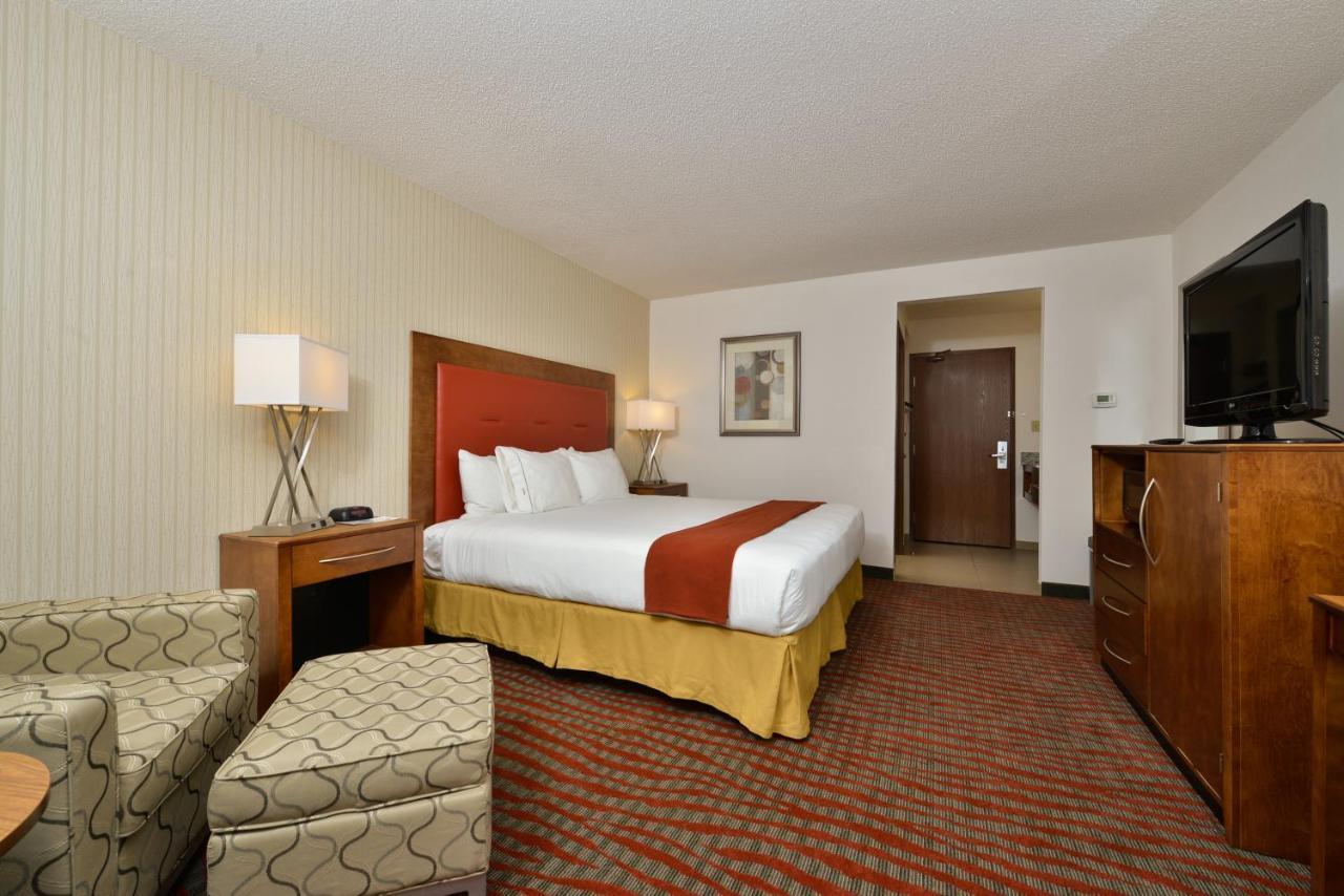 Holiday Inn Express Boston-Milford By Ihg Exteriér fotografie
