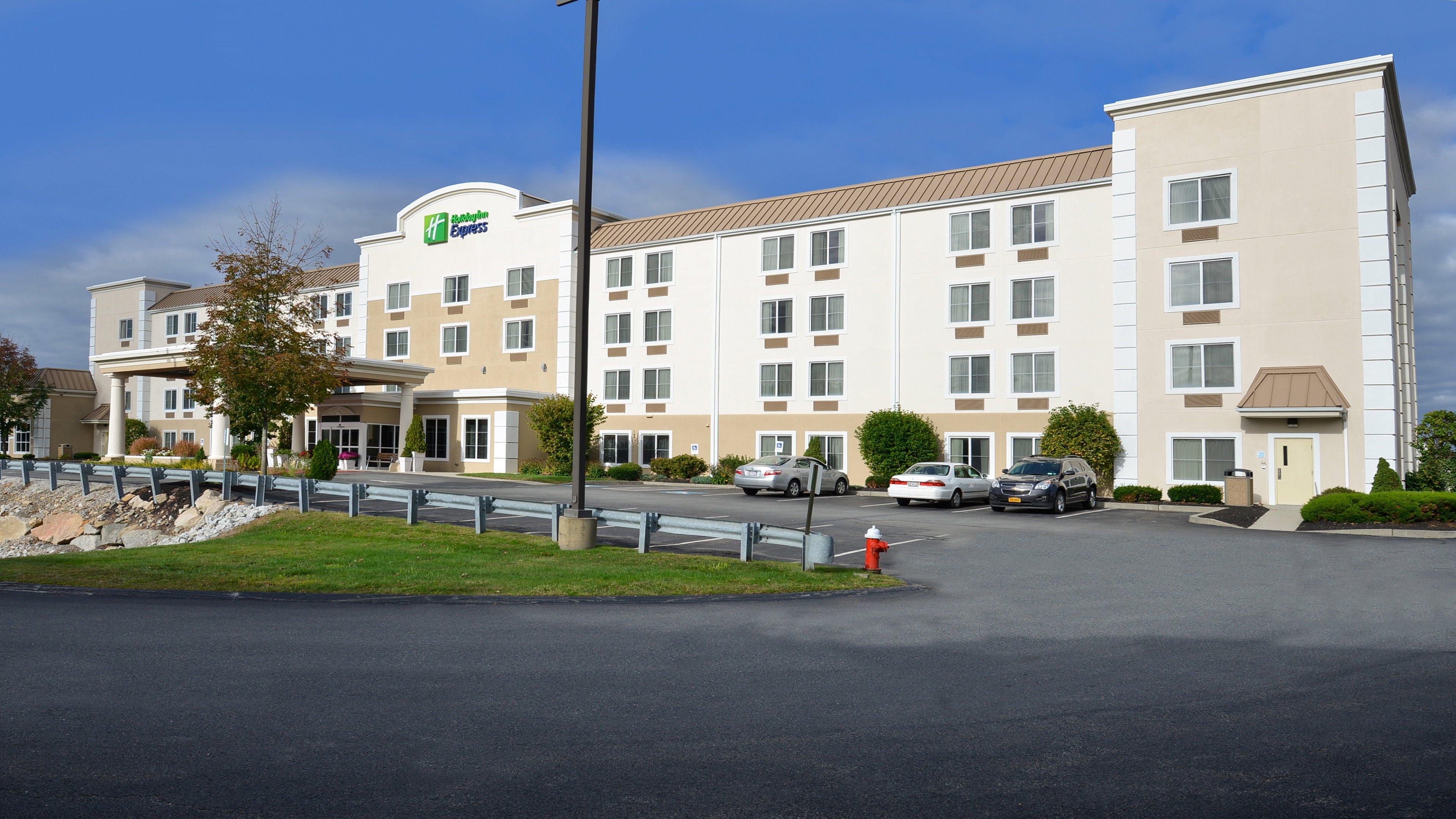 Holiday Inn Express Boston-Milford By Ihg Exteriér fotografie