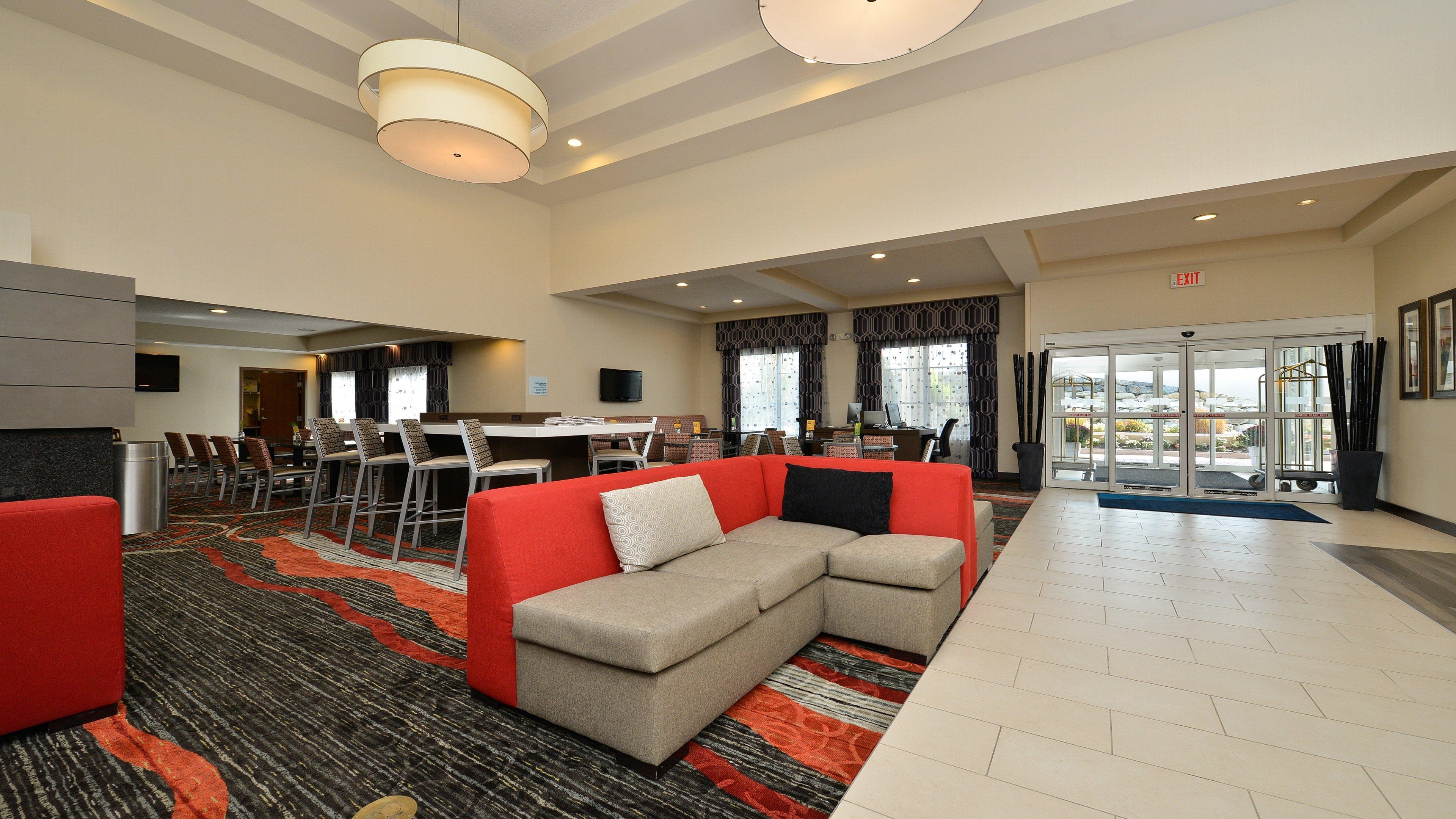 Holiday Inn Express Boston-Milford By Ihg Exteriér fotografie